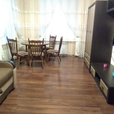 Apartments Comfortablе Чернивци Екстериор снимка