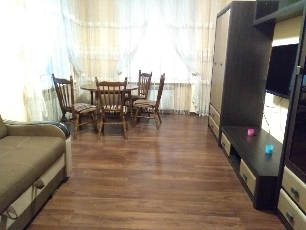 Apartments Comfortablе Чернивци Екстериор снимка