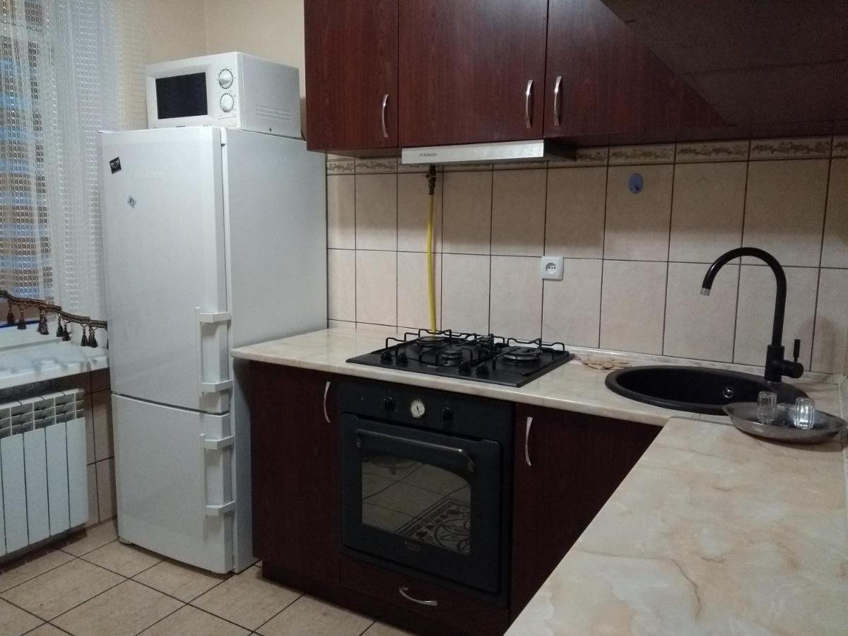 Apartments Comfortablе Чернивци Екстериор снимка